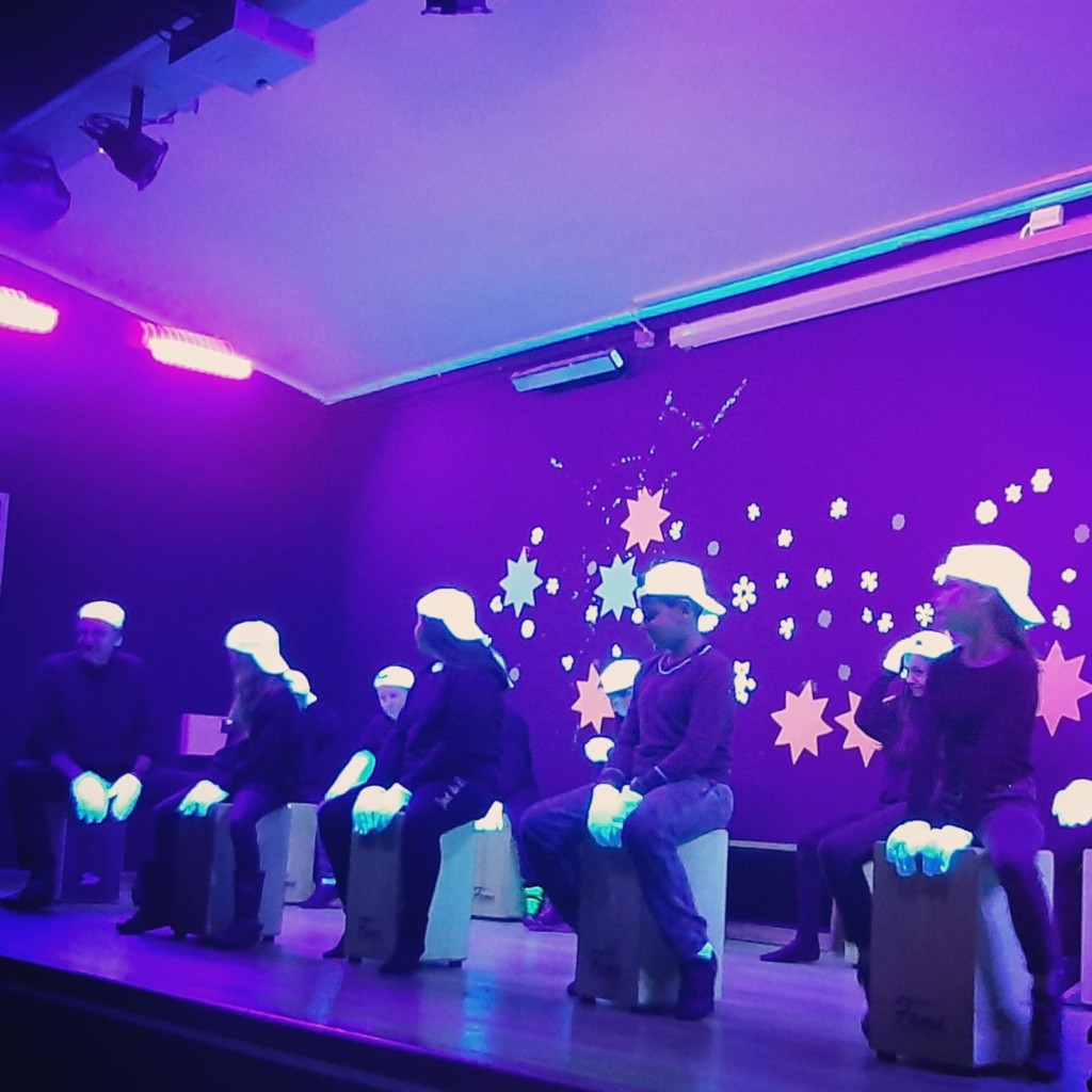 Weihnachtsfeier Weihnachtsfest in der Aula